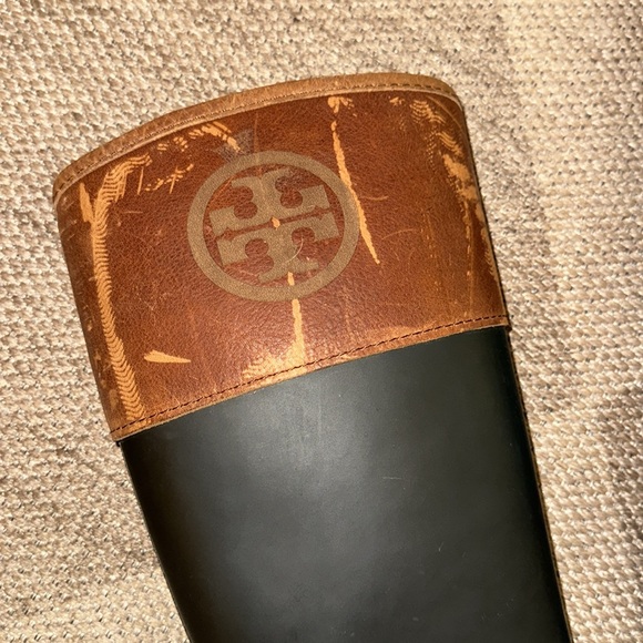 Tory Burch leather trim rain boots - Picture 4 of 5
